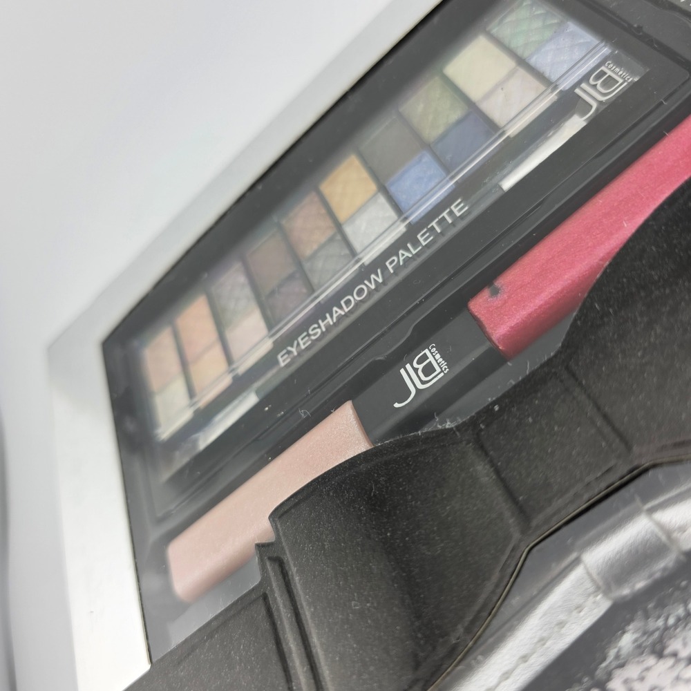 JLB Cosmetics First Class Beauty‎ Collection Gift Set Brand New Boxed - Picture 6 of 8